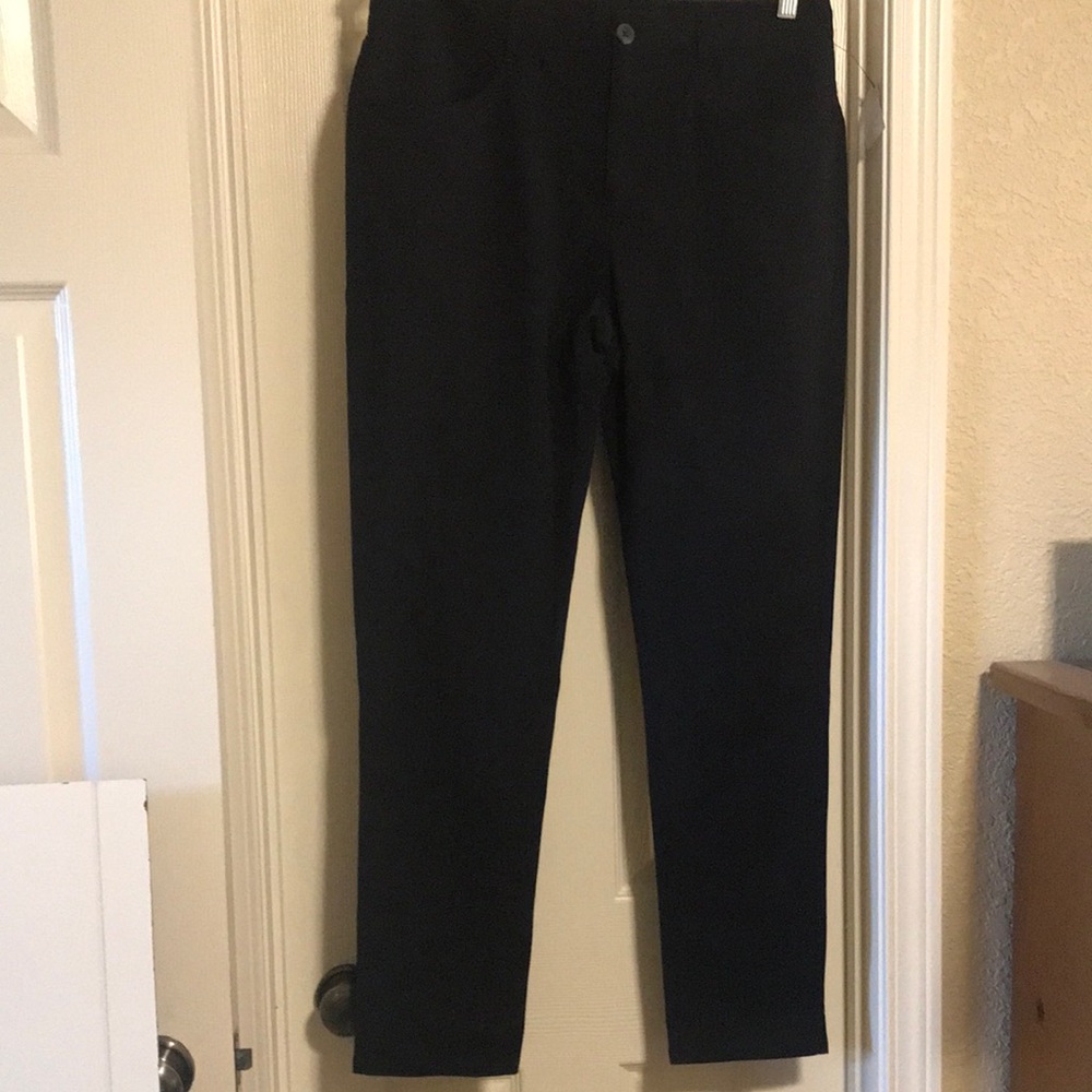 Vuori Men's Meta Athletic Slim Fit 32’ Black Pants; like new condition…